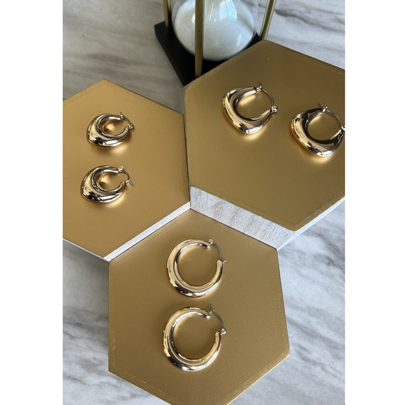 Set of 3 shiny puffy gold plated earrings - Picture 1 of 6